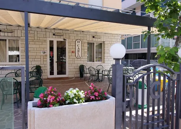 Carlo 3* ريميني